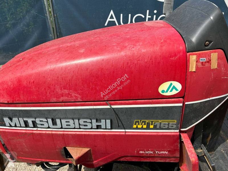 Tracteur agricole Mitsubishi MT165