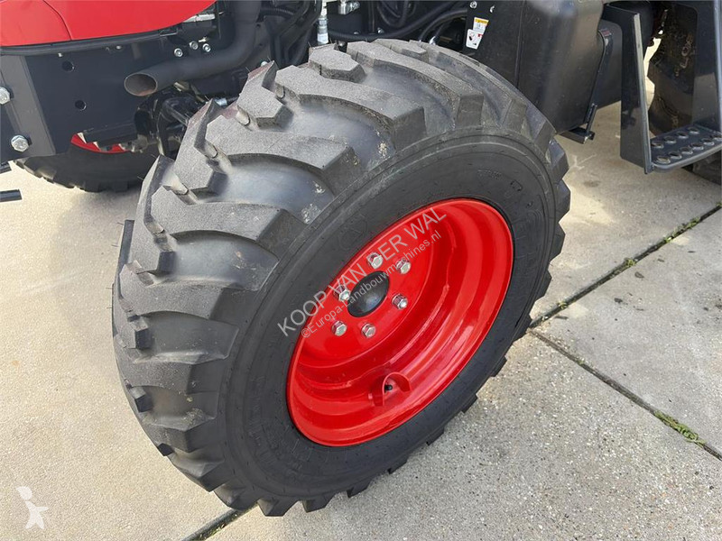 Zemědělský traktor Shibaura SB62HC