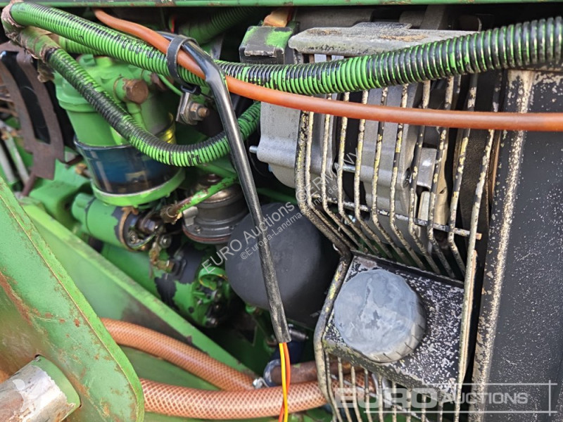 Zemědělský traktor John Deere 1850