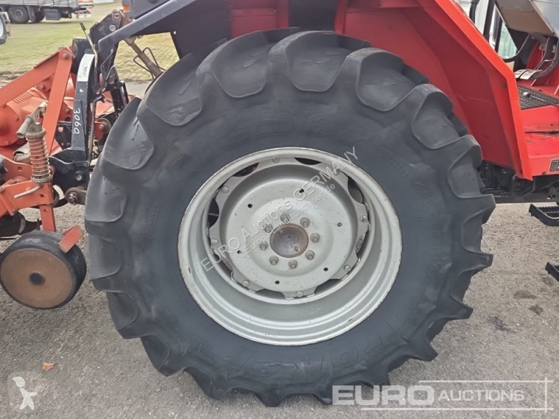 Zemědělský traktor Massey Ferguson 3060