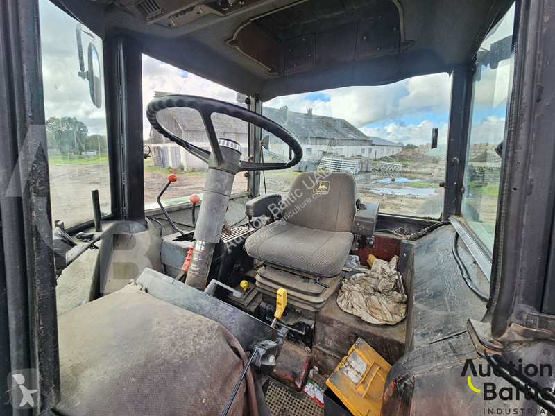 Zemědělský traktor John Deere 3640