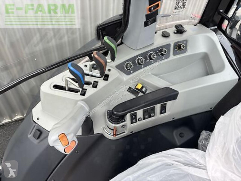 Tractor Valtra  a115