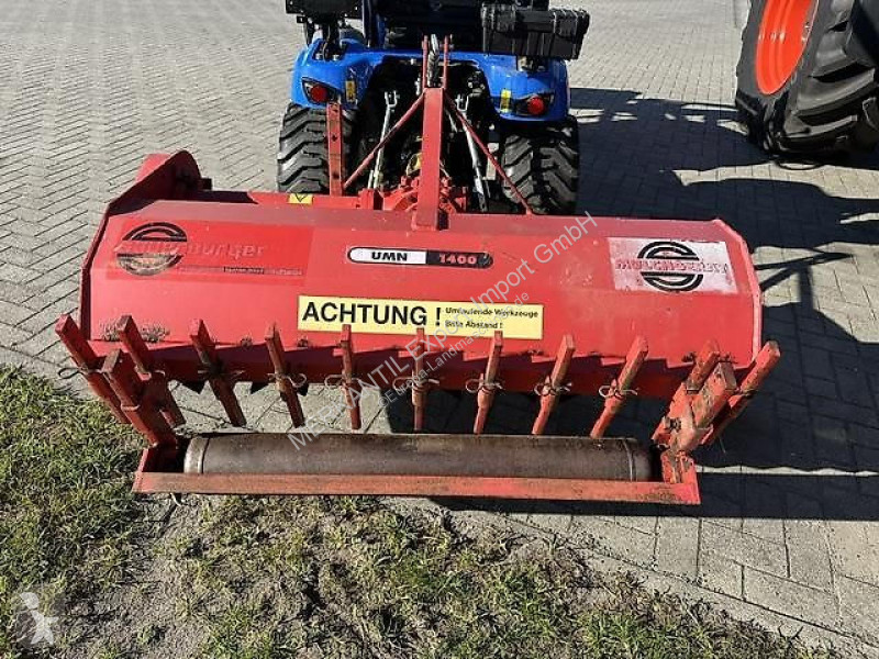 Ciągnik New Holland  Boomer 25 C + Sauerburger...