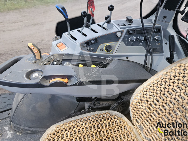 Tractor Valtra T 174 E