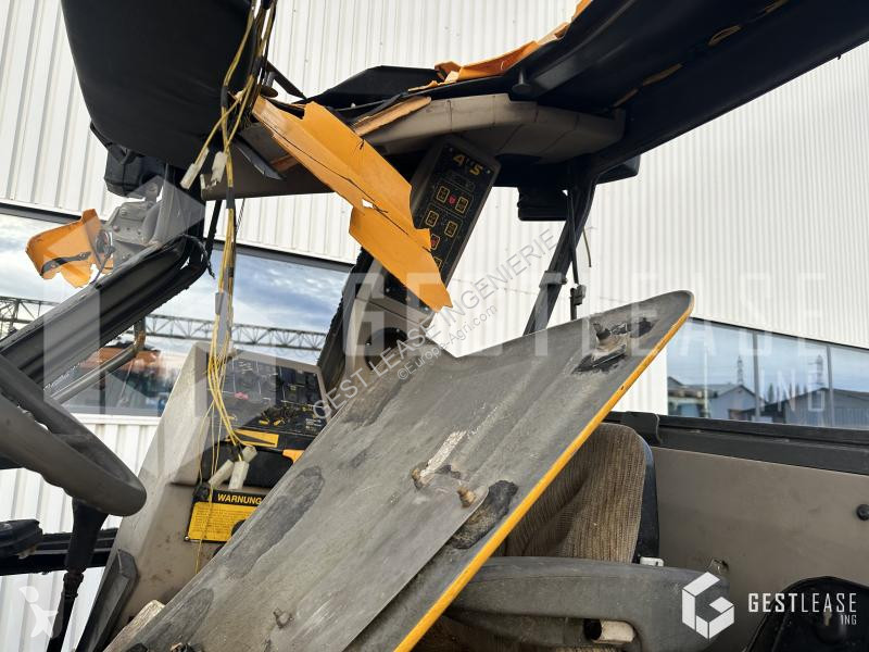 Tracteur agricole JCB 2135 4WS Fastrac