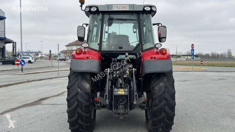 Tractor agrícola Massey Ferguson S5710 4X4