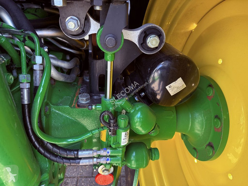 Tractor agrícola John Deere 130 Command Pro...