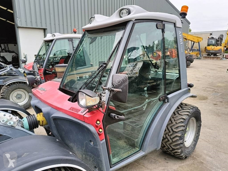 Tractor Aebi Schmidt TT280 aebi tt280 laag...