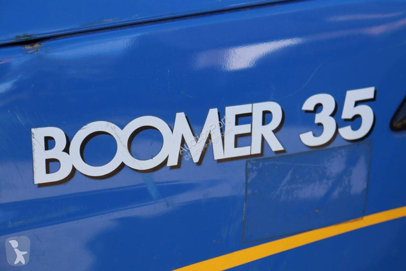 Tracteur agricole New Holland BOOMER