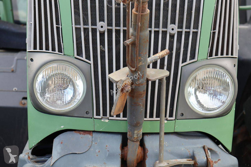 Tracteur agricole Fendt Vario Favorit 716