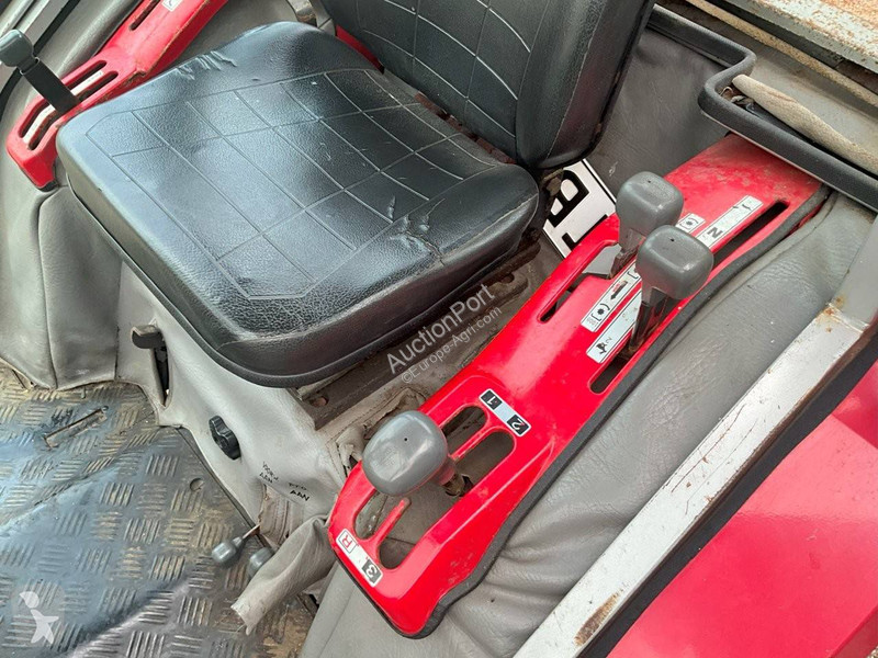 Tracteur agricole Massey Ferguson 1230
