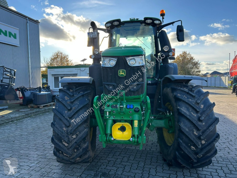 Zemědělský traktor John Deere 6M 250...