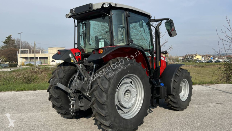 Trattore Massey Ferguson 5711 DYNA4 4X4