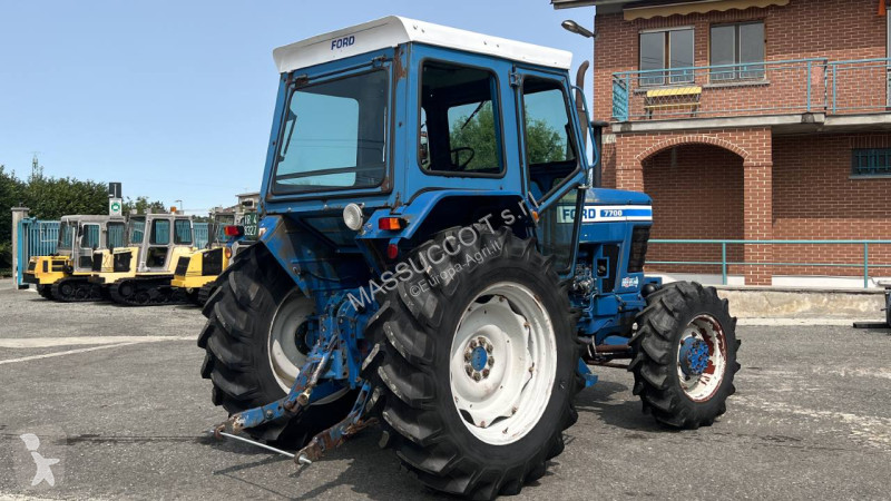 Lantbrukstraktor Ford 7700 4X4
