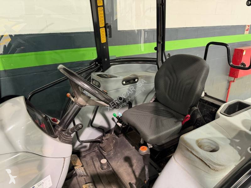 Tractor agrícola New Holland TD5050 Cabine AC 4RM