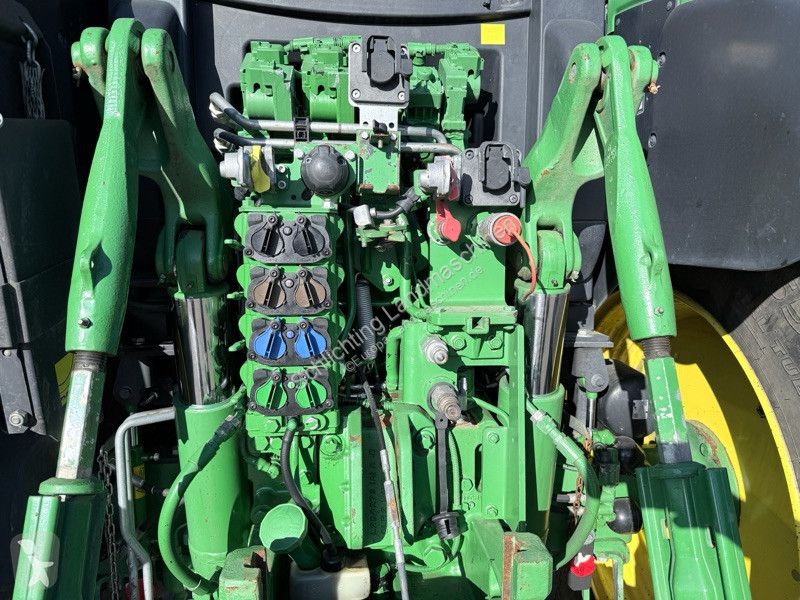 جرار زراعي John Deere