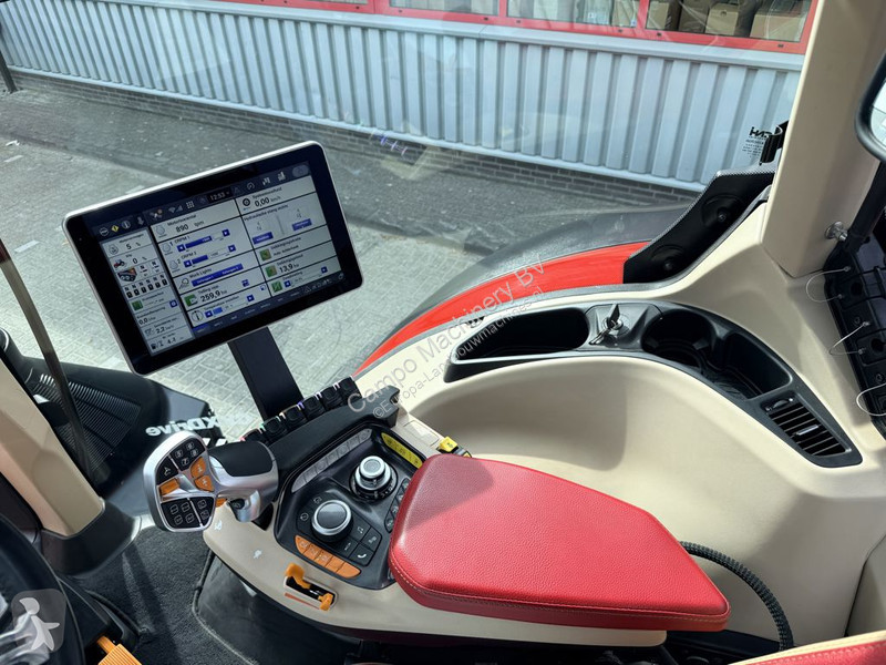Case IH Optum 300 CVX AFS Connect GPS tractor