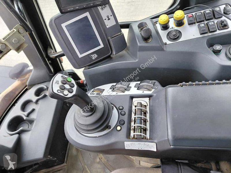 Lantbrukstraktor JCB  Fastrac 3230