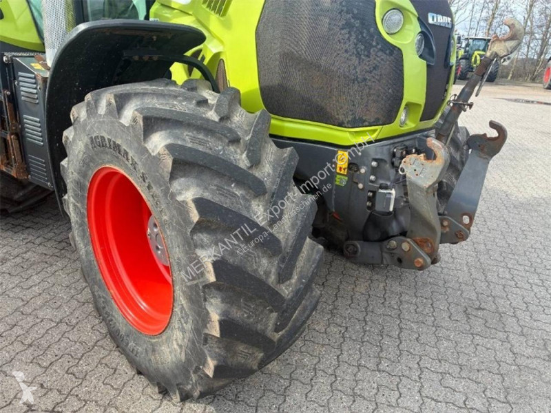 Lantbrukstraktor Claas  Axion 830 CIS+