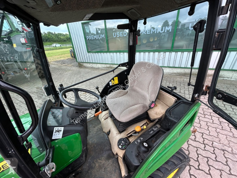 Lantbrukstraktor John Deere 1026 R