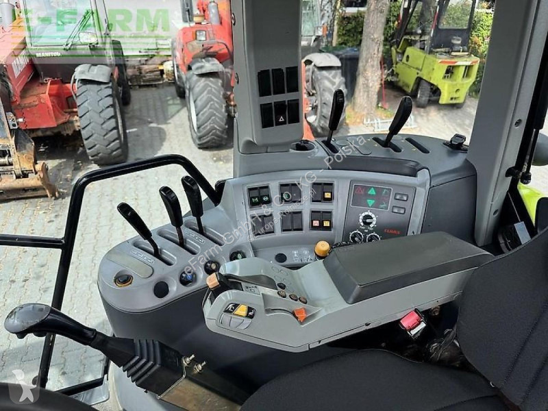 Traktor Claas  arion 640 cis + quicke q65
