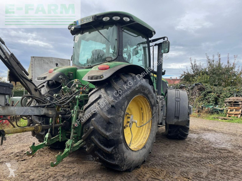 Lantbrukstraktor John Deere 7215R
