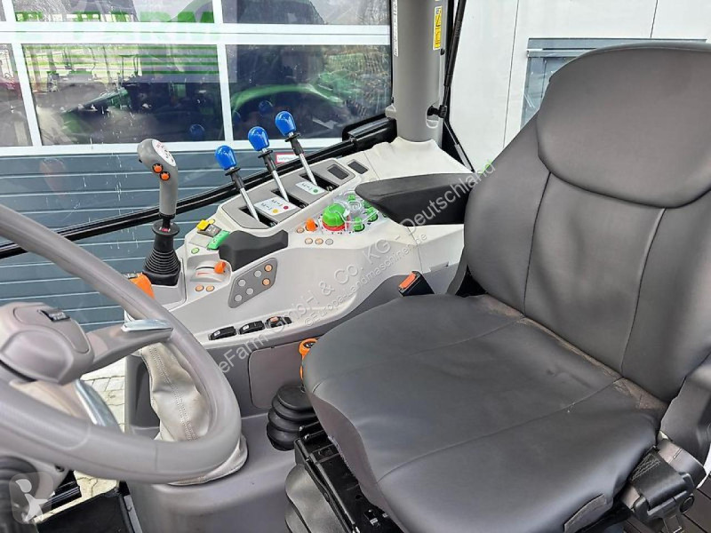 Landbrugstraktor Deutz-Fahr  6125 c powershift