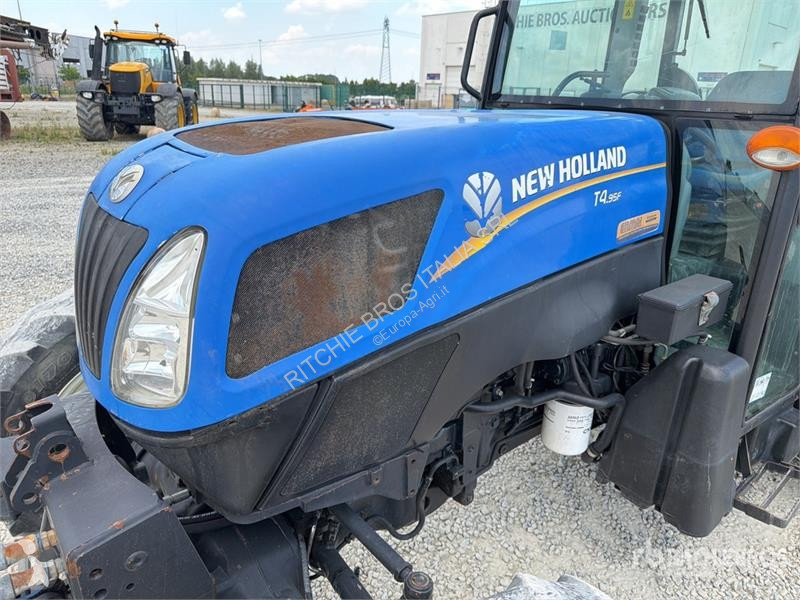 Tractor New Holland T4.95F