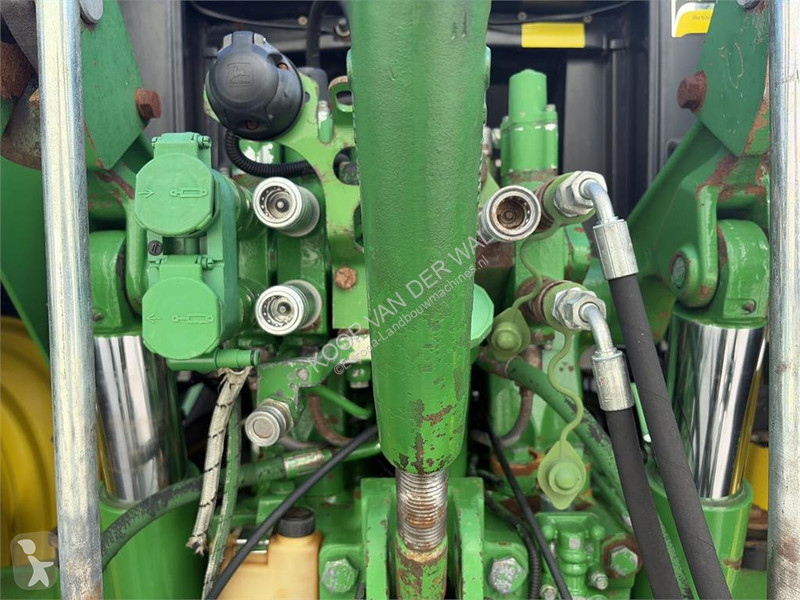 Lantbrukstraktor John Deere 6810 PQ