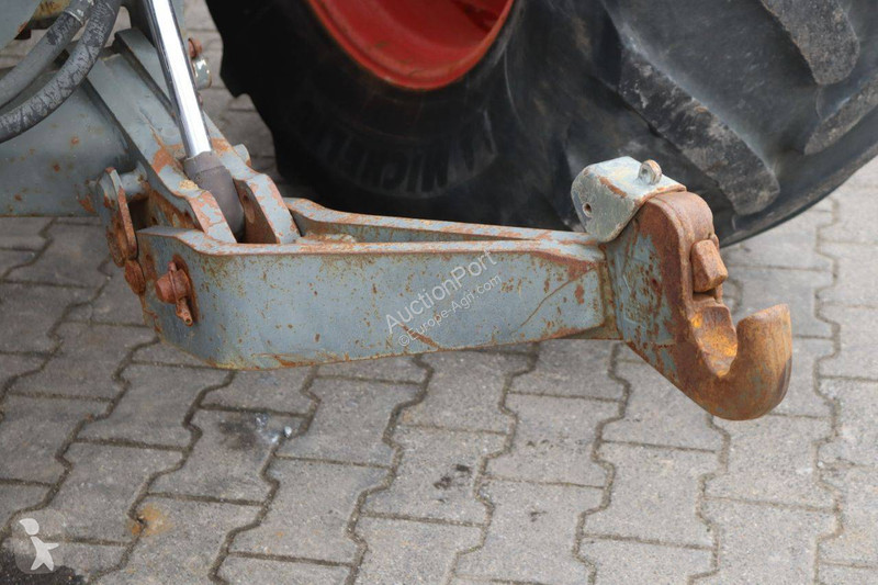 Lantbrukstraktor Fendt 818