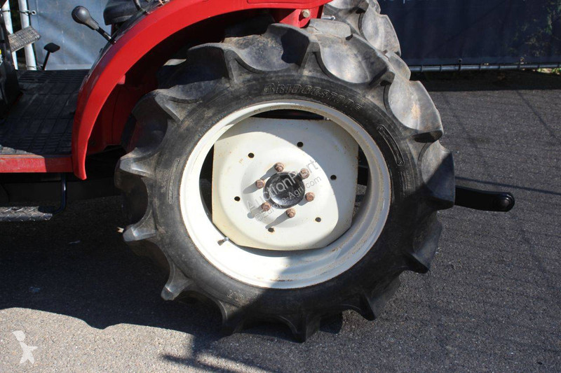 Lantbrukstraktor Mitsubishi MT205