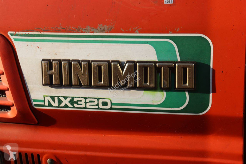 جرار زراعي Hinomoto NX320