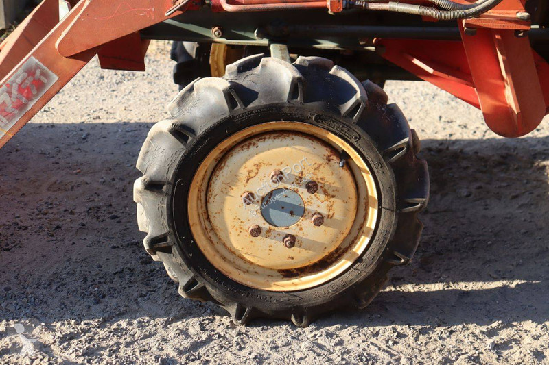 جرار زراعي Yanmar YM1802D