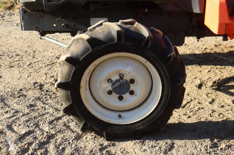 جرار زراعي Kubota GT21