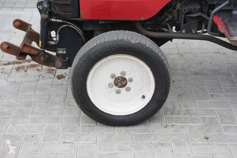 Tractor Shibaura ST318H
