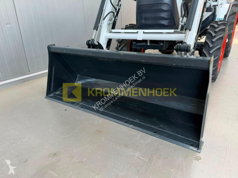 Zemědělský traktor  CT 2025 Front loader FL7