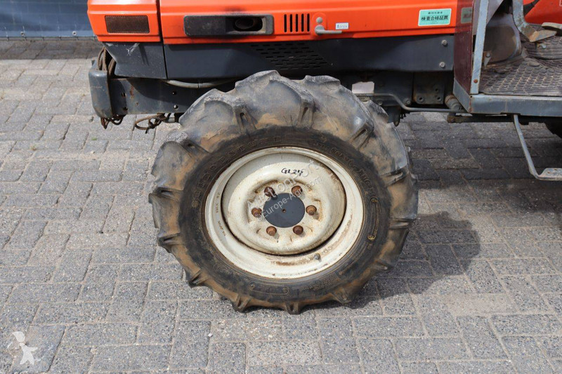Tractor Kubota GL-27