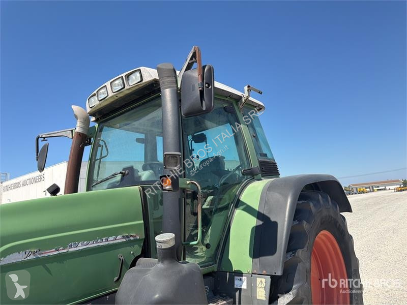 Сільськогосподарський трактор Fendt 716 Vario