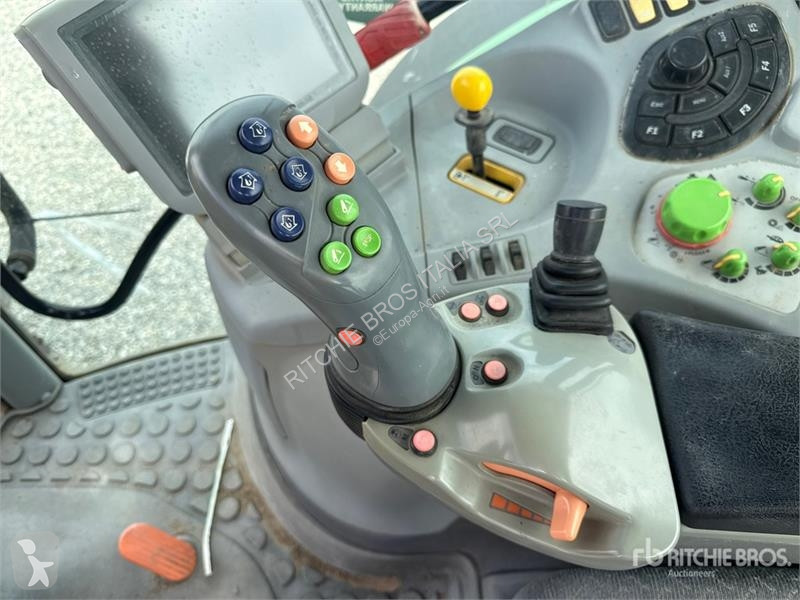 Сільськогосподарський трактор  L730 4WD Tractor