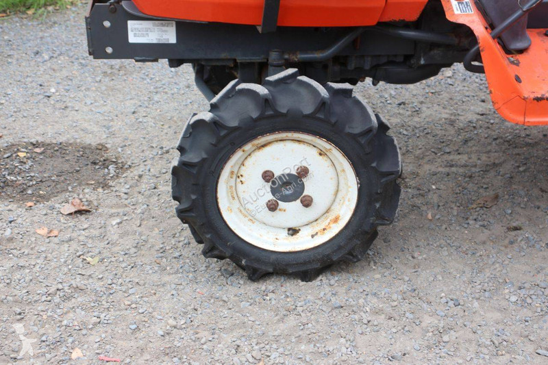 Сільськогосподарський трактор Kubota KJ11
