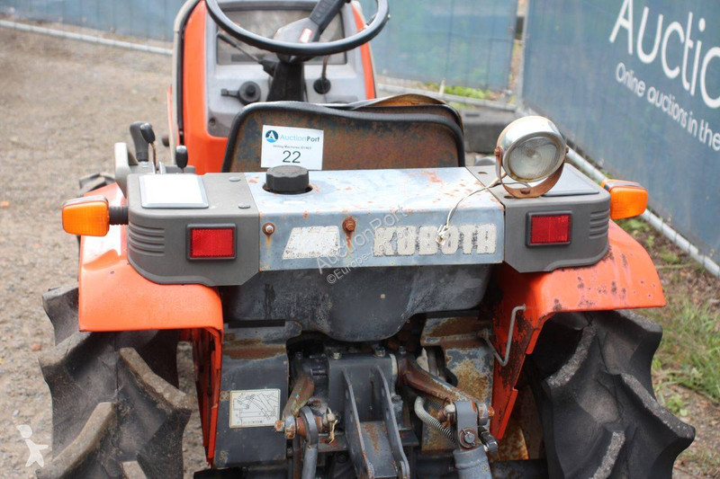 Сільськогосподарський трактор Kubota ASTE A-15