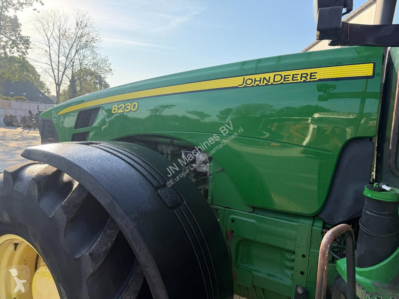 Tractor John Deere 8230 PowerShift - NO TLS