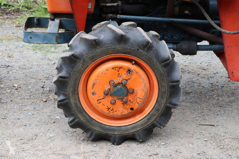 Kubota L2000DT tractor