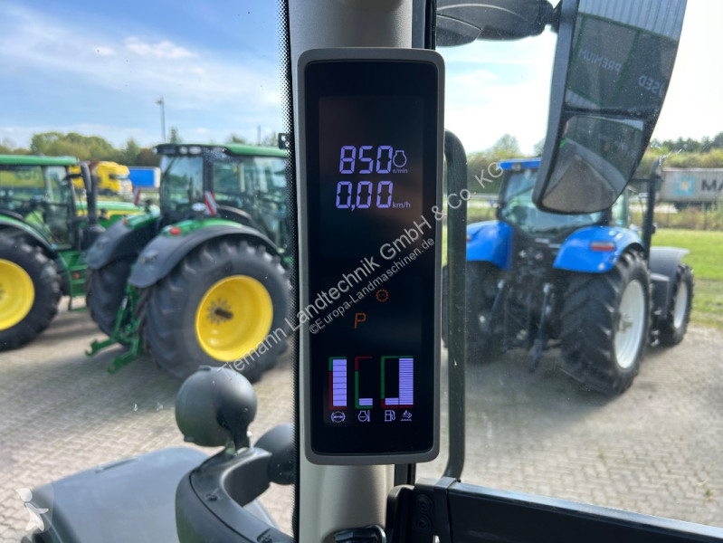 John Deere 250 tractor