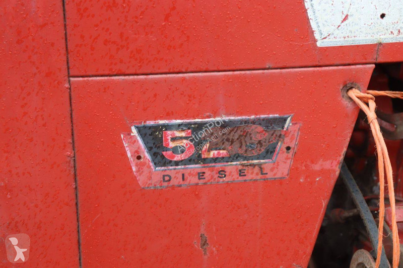 Tractor agrícola International 523