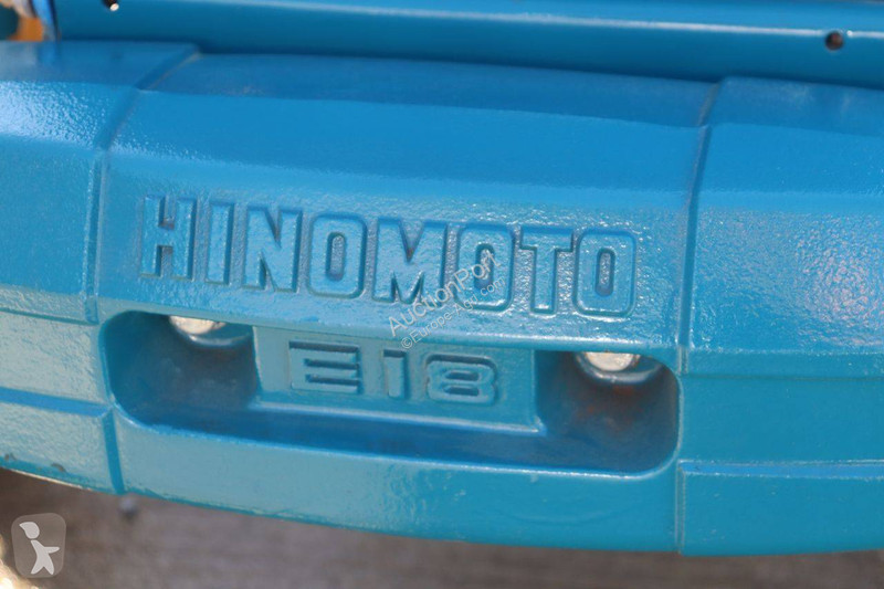 Tractor agrícola Hinomoto E18