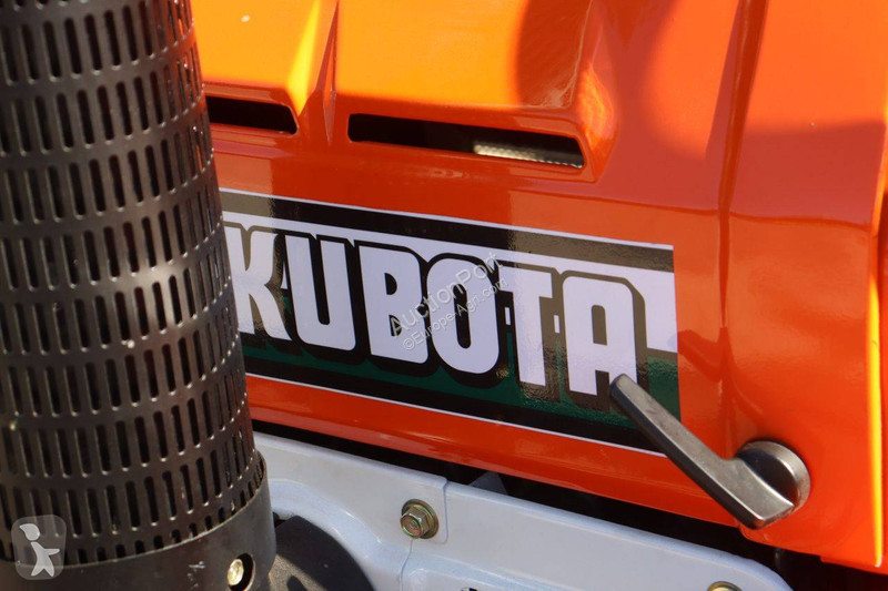 Tractor agrícola Kubota B1702DT