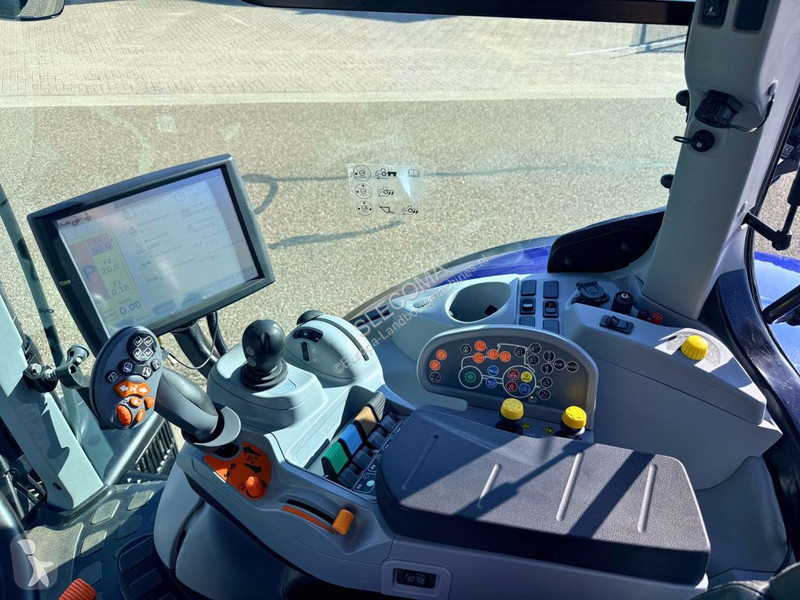 Tracteur agricole New Holland T7.270AC Blue...