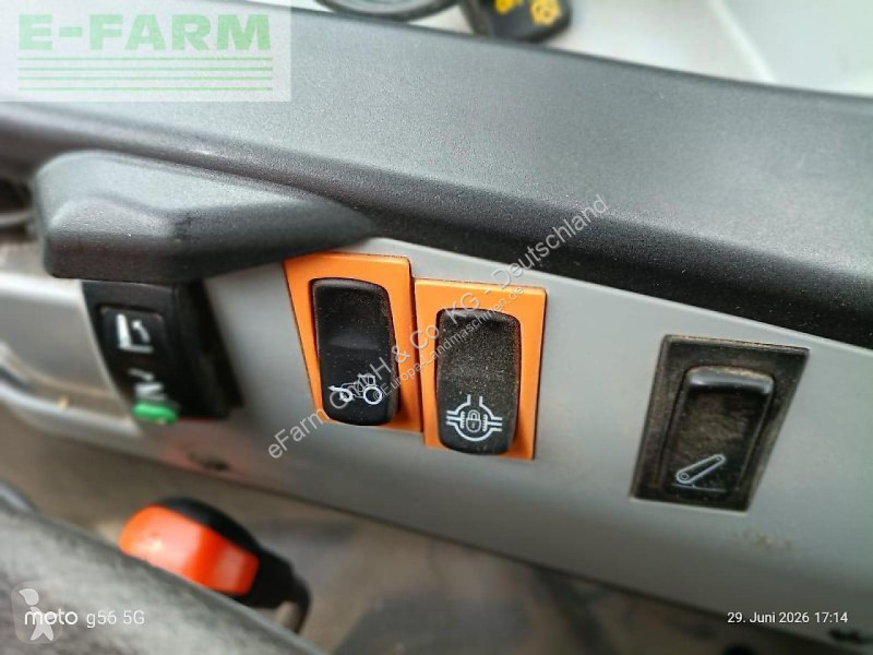 Tracteur agricole Valtra  a114 mit frontlader...
