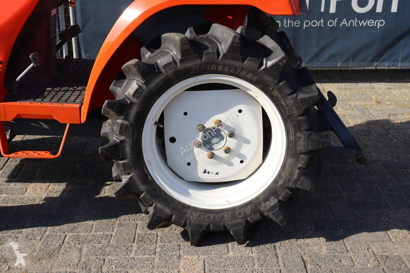 Tracteur agricole Kubota Saturn X-24
